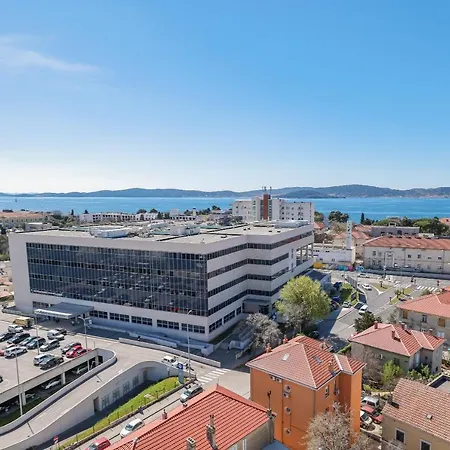 Apartment With Panoramic City/sea View - Ae1593
